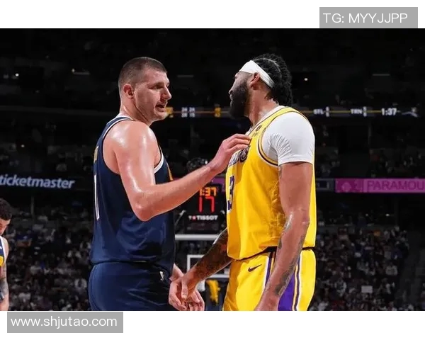 门兴与弗赖堡对决分析及战术解析展望 门兴与弗赖堡对决分析及战术解析展望