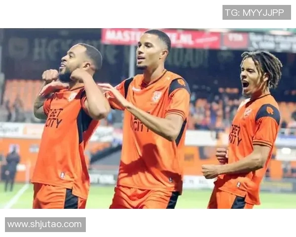 阿贾青年与福特丹的激烈对决揭示了荷甲联赛的竞争魅力与球队实力对比 阿贾青年与福特丹的激烈对决揭示了荷甲联赛的竞争魅力与球队实力对比