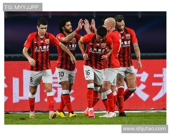 中协天津迎战上港全力争胜展现球队实力与斗志