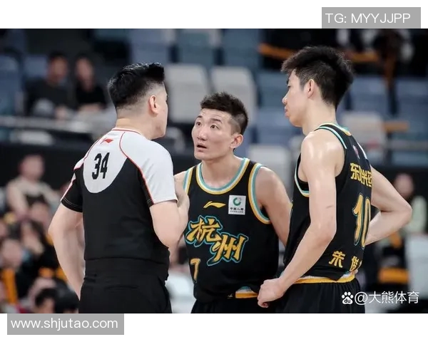 CBA联赛辽宁队对阵广州队的精彩对决结果分析与赛后点评