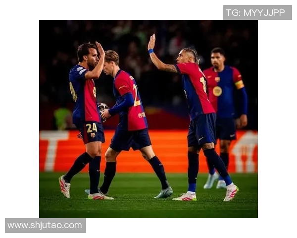 巴萨迎战阿拉思维全力争胜展现球队实力与战术魅力