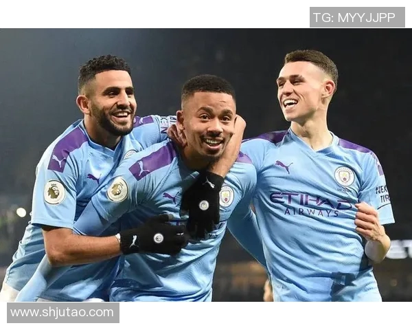 曼城与利物浦门线争议引发热议比赛背后的精彩瞬间解析