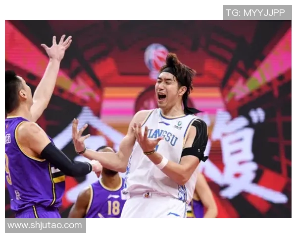 赵泰隆的篮球之路:从青涩少年到职业球员的成长历程与奋斗精神 赵泰隆的篮球之路:从青涩少年到职业球员的成长历程与奋斗精神