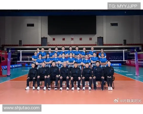 上海排球队在排球团队协作排行榜中荣获第4名展现出色团队精神与实力 上海排球队在排球团队协作排行榜中荣获第4名展现出色团队精神与实力