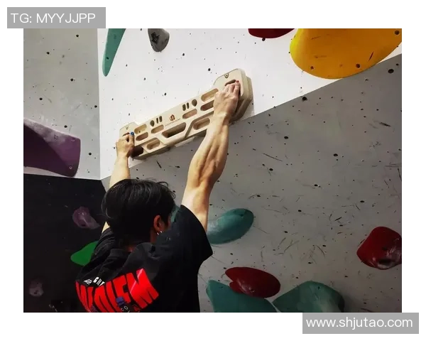 广州攀岩队以100分领跑极限运动世界杯积分榜展现强劲实力 广州攀岩队以100分领跑极限运动世界杯积分榜展现强劲实力