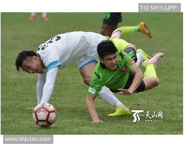 新疆雪豹与大连超越的巅峰对决谁能在赛场上笑到最后