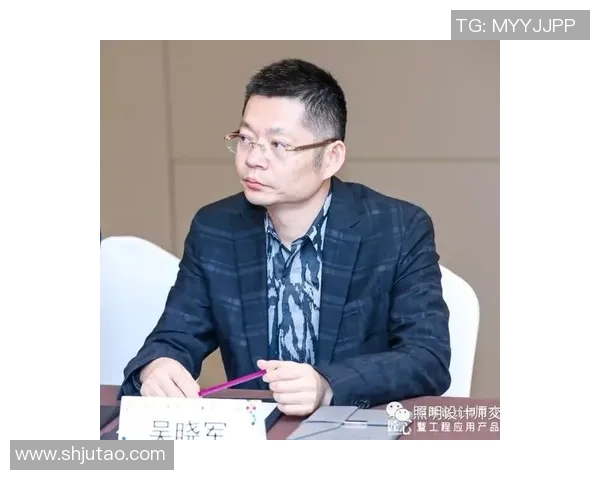 武汉排球队边路渗透战术解析与实战应用探讨